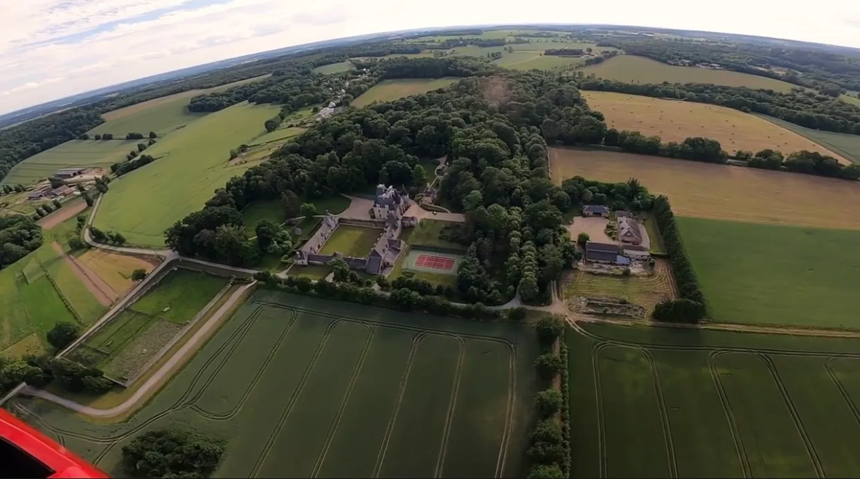 Bocage breton et champs vus depuis un ULM autogire